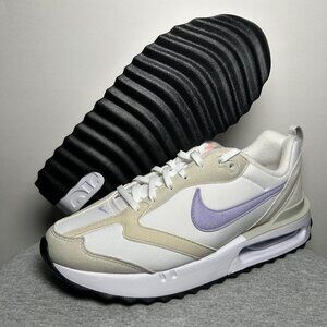 New - Nike Air Max Dawn - Size 8.5 Women's